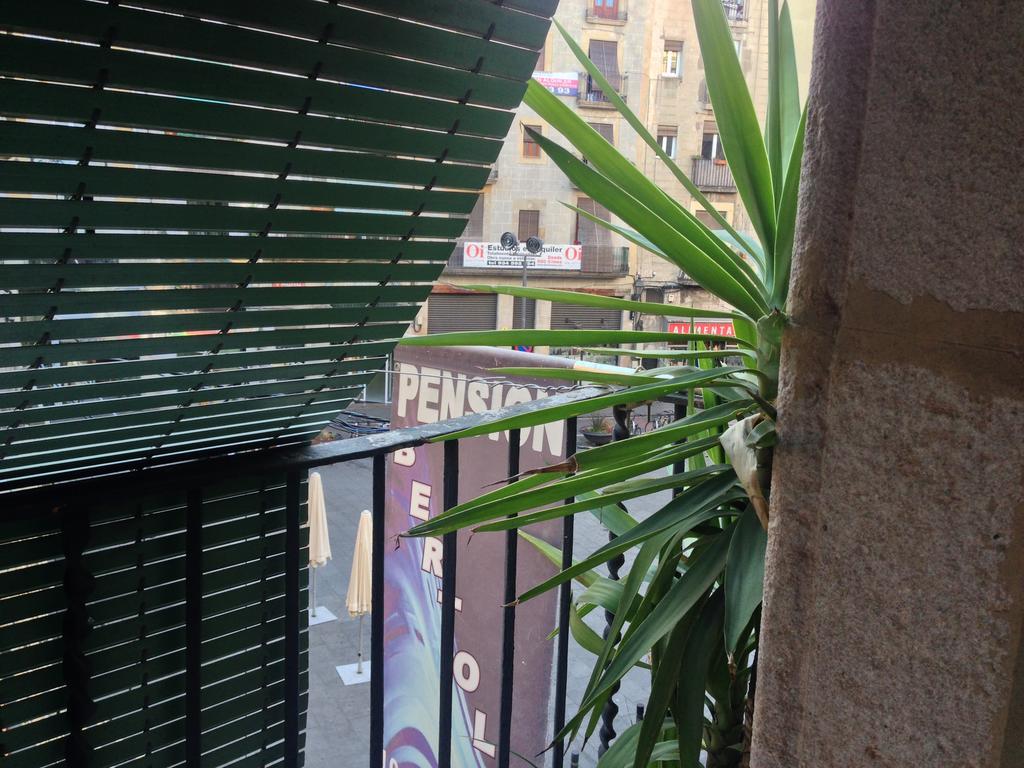 Pension Bertolin Barcelona Exterior foto